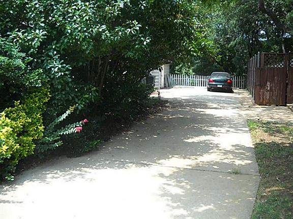 2nd image of 2184 Brady Dr