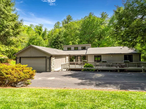 97 Ballantree Dr, Asheville, NC 28803