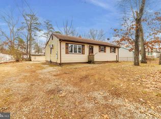 404 Cains Mill Rd, Williamstown, NJ 08094