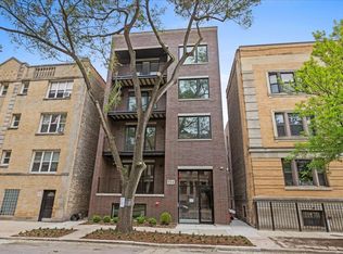 904 W Dakin St #301, Chicago, IL 60613