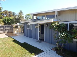 1940 N 28th St, Coos Bay, OR