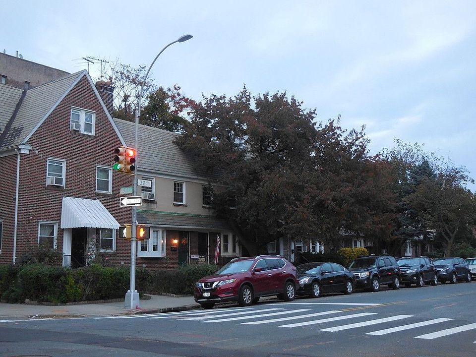 1st image of 5403 32nd Ave