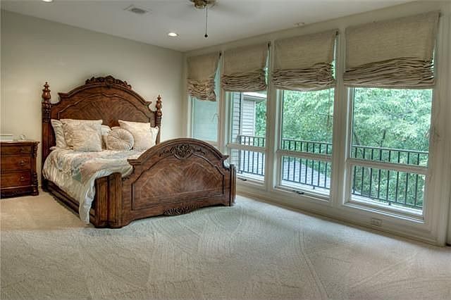 1st image of 8 Saddlewood Estates Dr