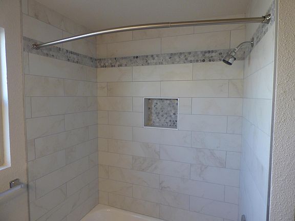 4th image of 2605-2615 25th St