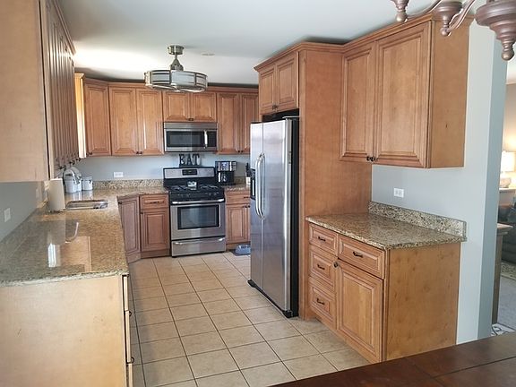 3rd image of 15001 Mission Ave