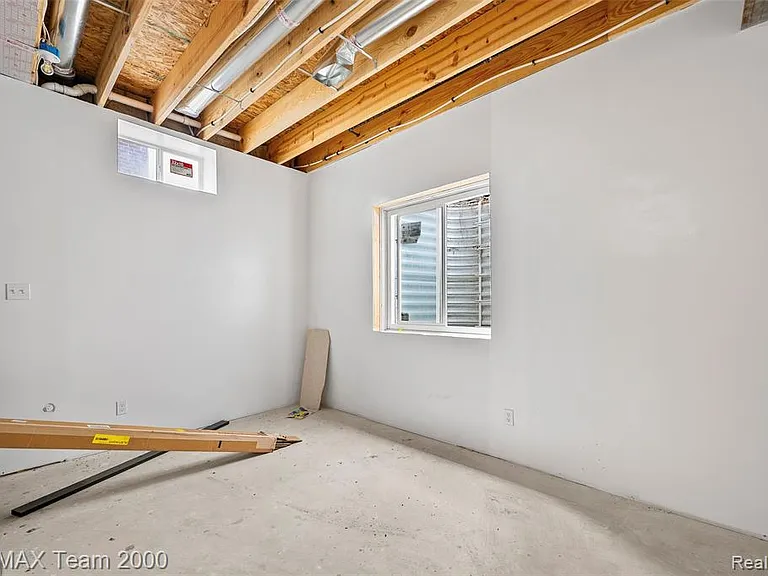 3330 Woodside St — Photo 25
