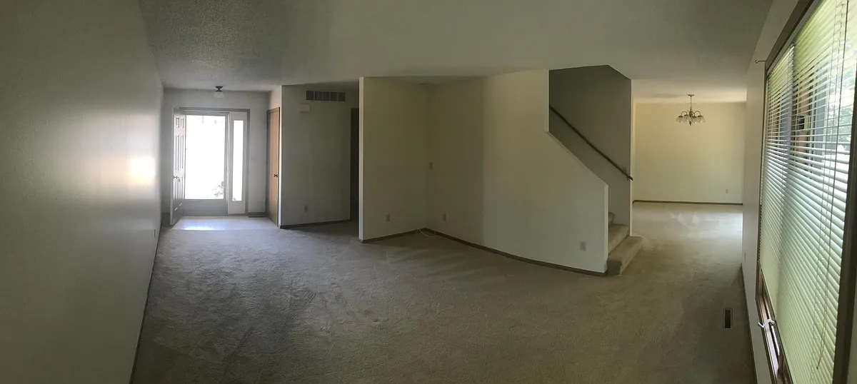 Building Photo - 6106 Summerset Dr