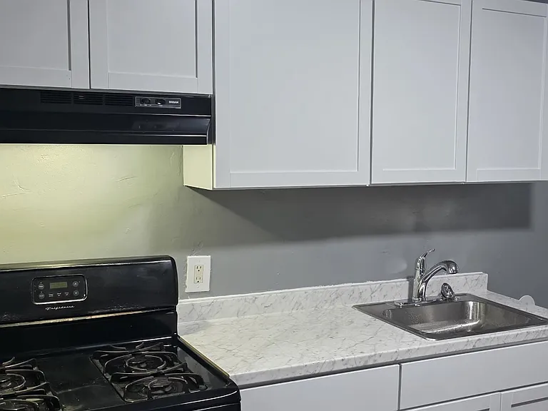 1839 S Conestoga St — Photo 5