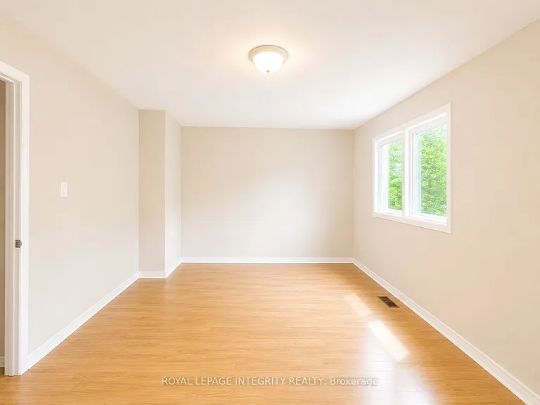 12 Kimbolton Cres — Photo 16