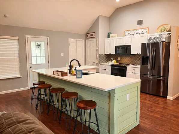 417 N Gaston Dr, Wylie, TX 75098