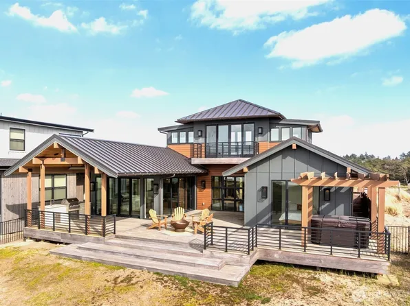 911 Dune Crest, Westport, WA 98595