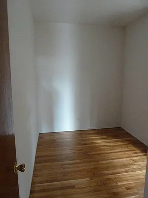 Rented by Chartwell Manhattan Realty | media 16