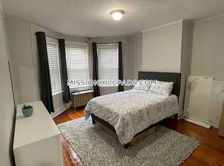 846 Huntington Ave #3, Boston, MA 02115