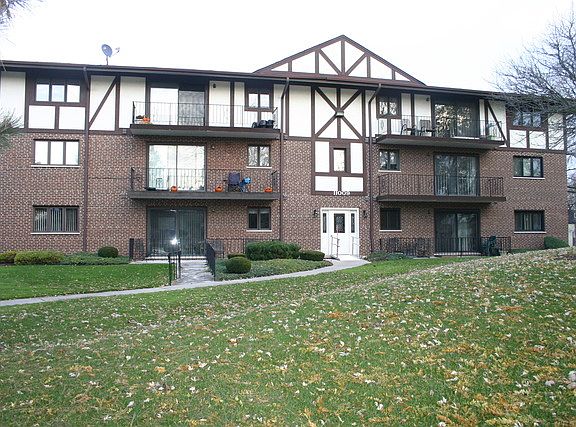 2nd image of 11009 Theresa Cir