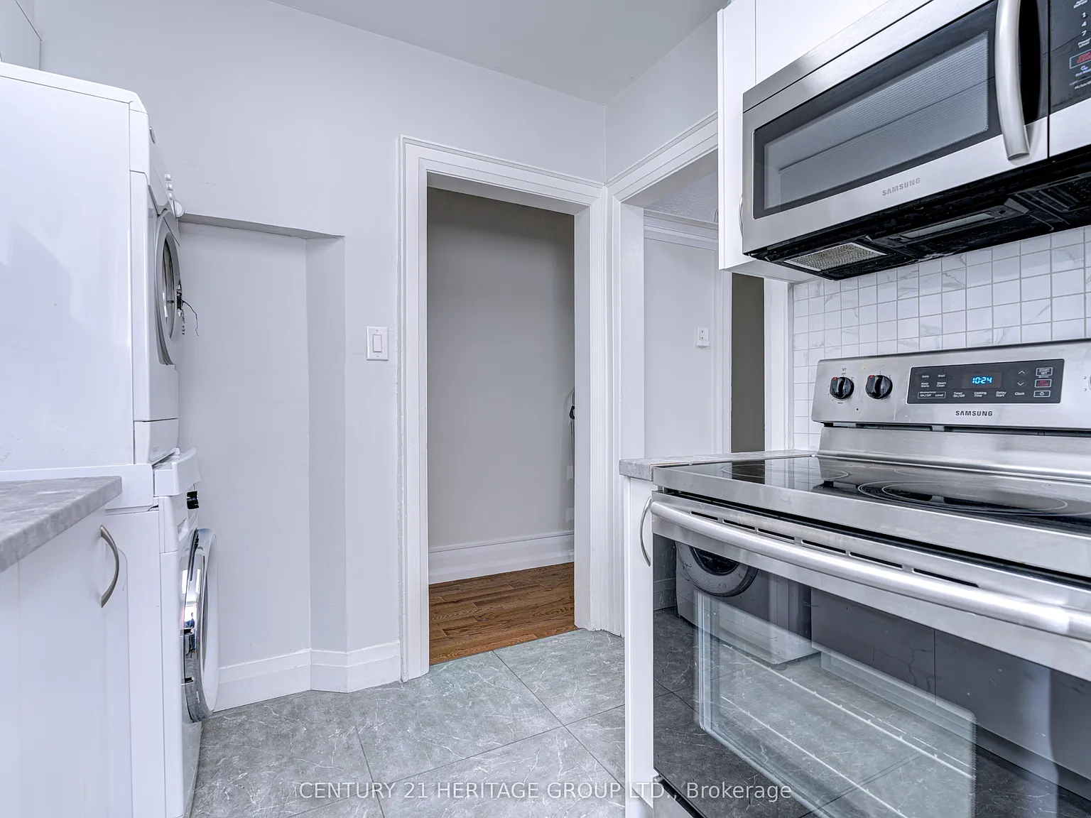 2 bed, $2,400 — Photo 4
