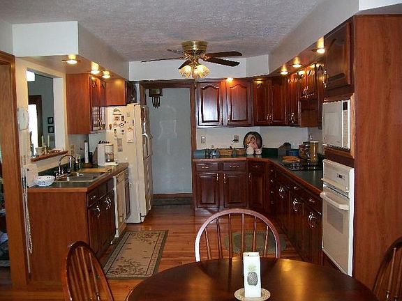 5th image of 1554 Thistlewood Cir