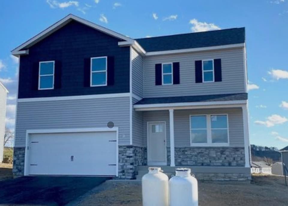 1st image of 917 Bunker Court