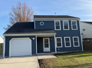 6009 Embassy Row Dr, Virginia Beach, VA 23464