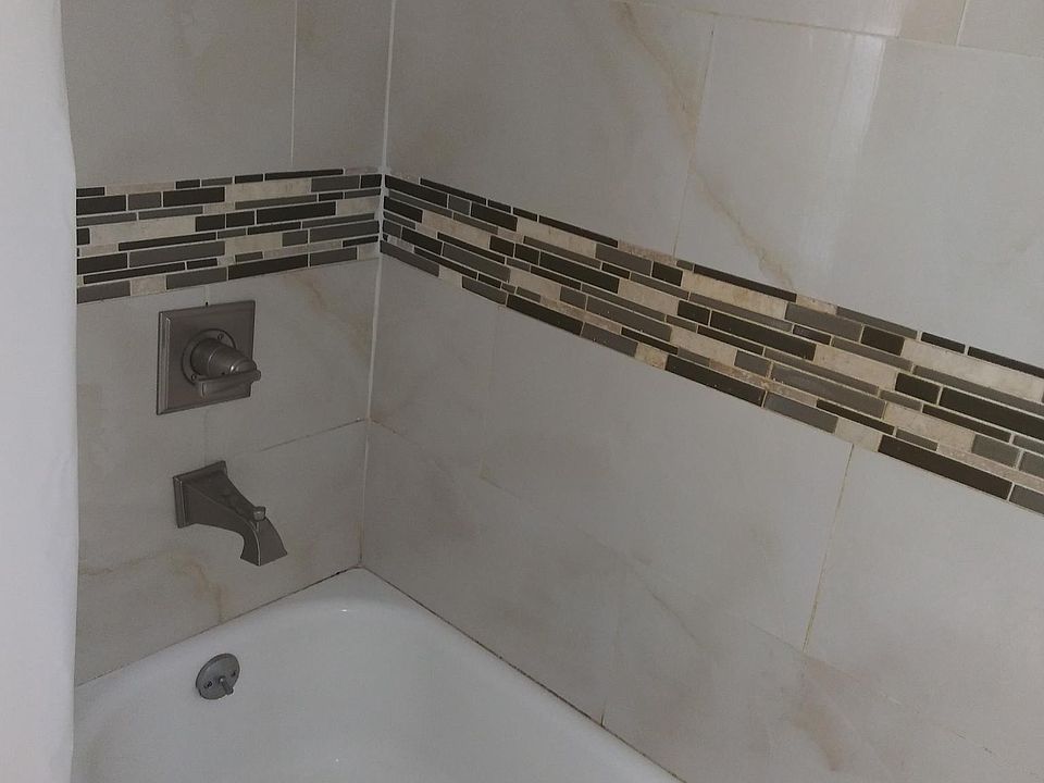 1st image of 313 Crescent St