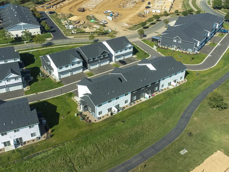 Dawes Place Townhomes — Photo 25