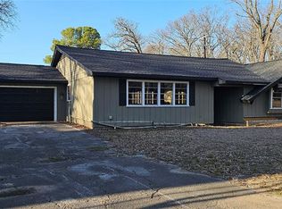 204 Lakeside Dr, West Tawakoni, TX 75474