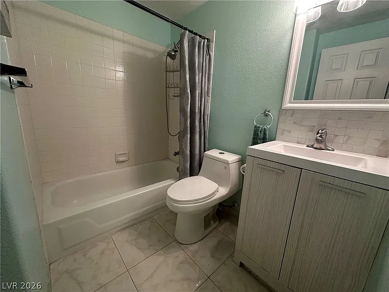 517 Indian Bluff St #202 — Photo 15
