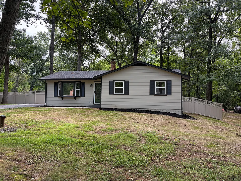 9177 Oak Tree Ct