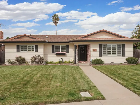 2372 Gateway Cir, Lodi, CA 95240