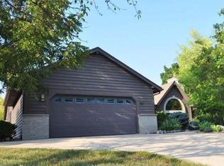 5744 Little Timber Dr, Racine, WI 53403