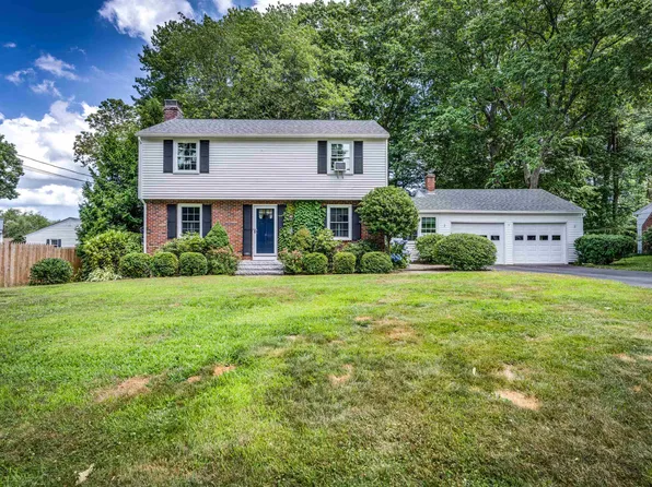 13 Evergreen Road, Hampton, NH 03842