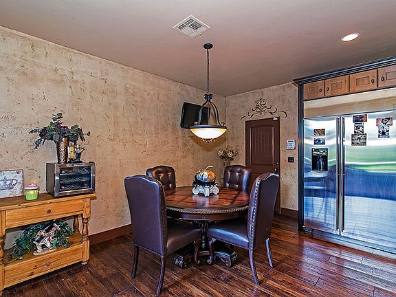 4th image of 3106 Scarlet Oaks Ct