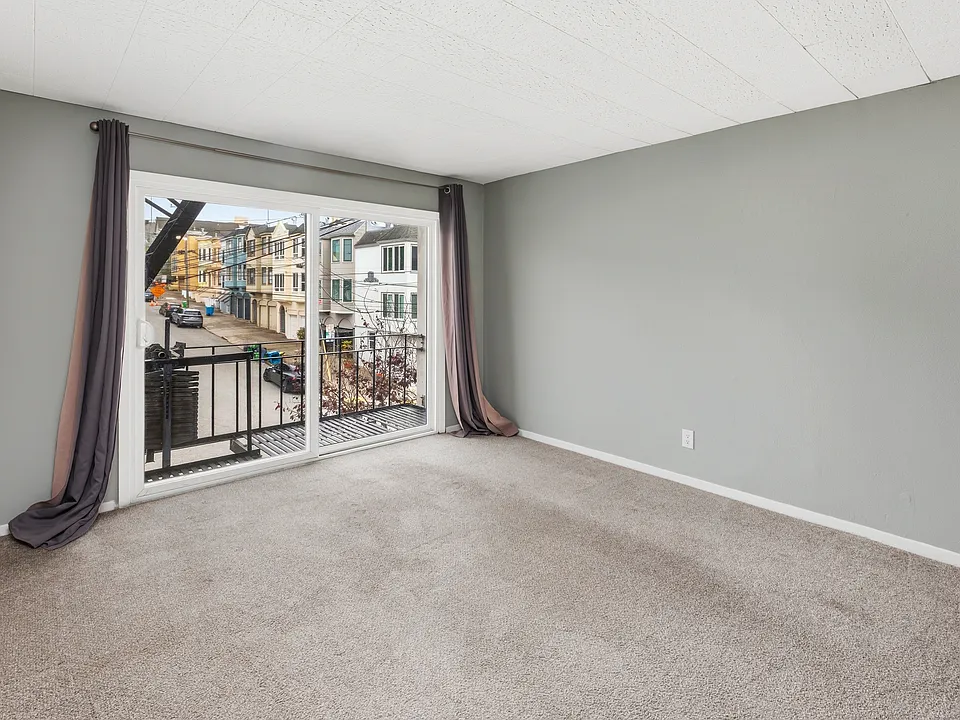 135 Willard North St #3