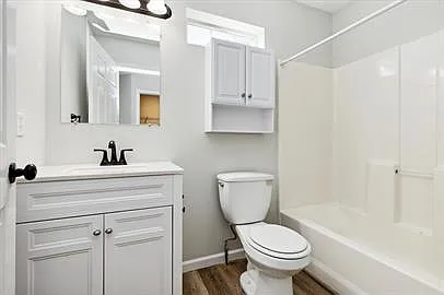 56 S Charlotte St — Photo 11