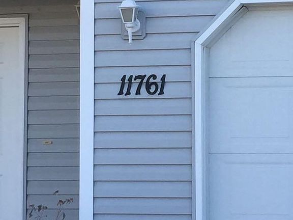 2nd image of 11761 W Bachelor Ct