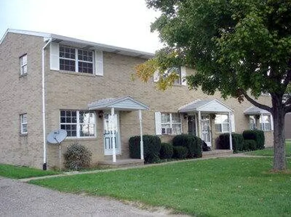 2105 Ashland St APT D, Louisville, OH 44641