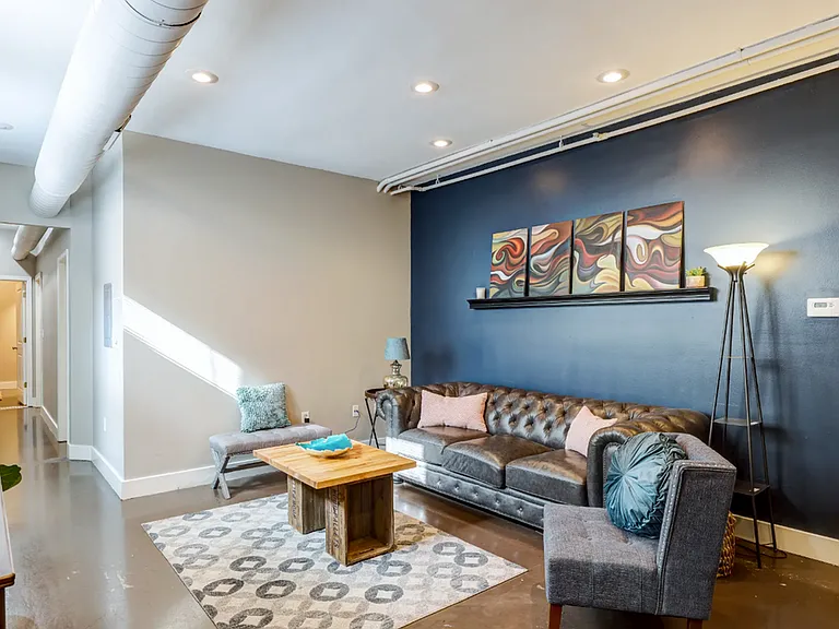 2 bedroom