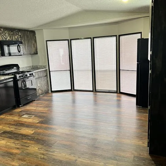 1219 W Choctaw St #25 — Photo 2