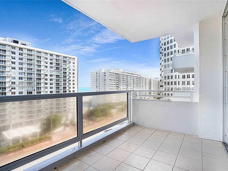 5700 Collins Ave #10C — Photo 25