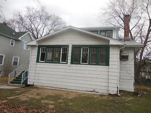 1605 S 8th Ave photo 1