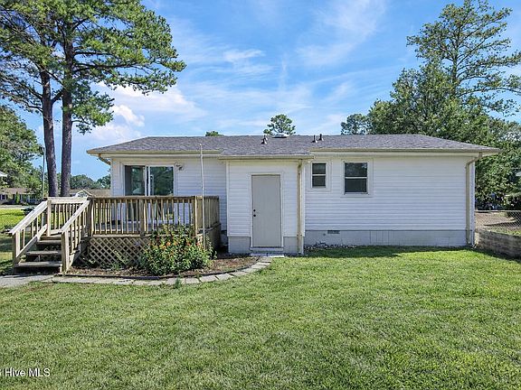 2nd image of 309 Lakewood Drive