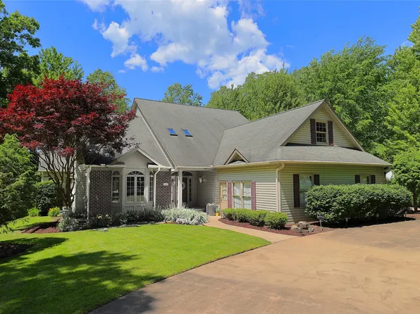 5780 Swanville Rd, Erie, PA 16506