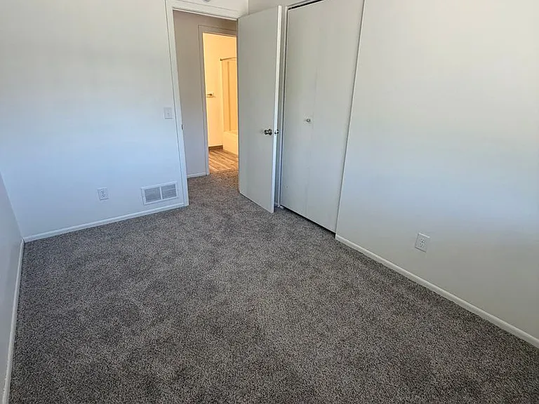 7112 Hillandale Rd — Photo 2