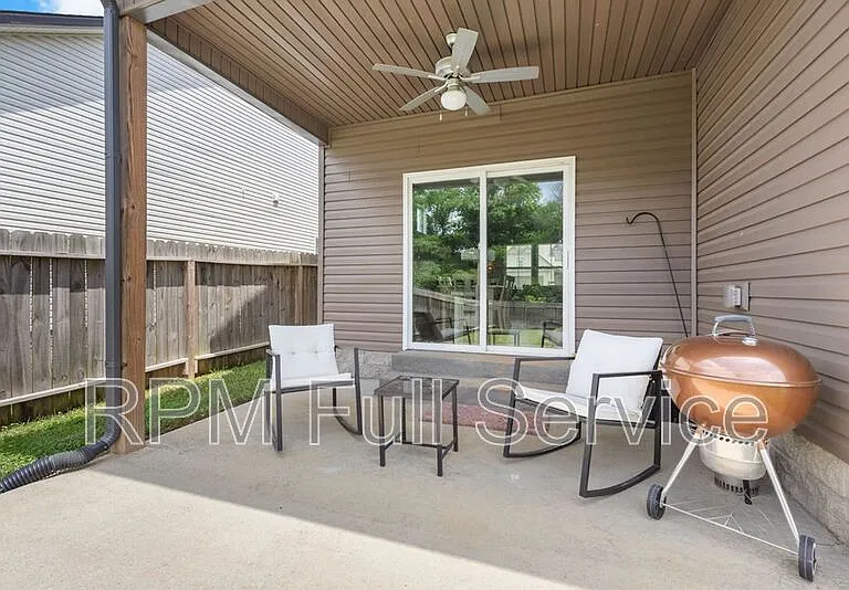604 Alvin Rd — Photo 40