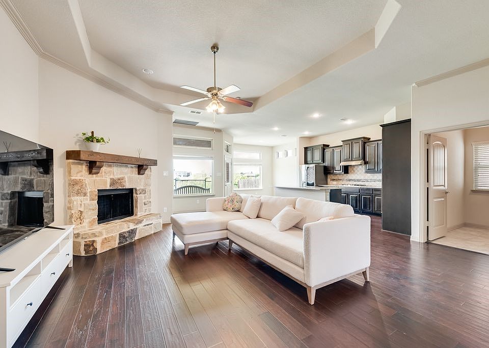 1st image of 9641 Calaveras Rd