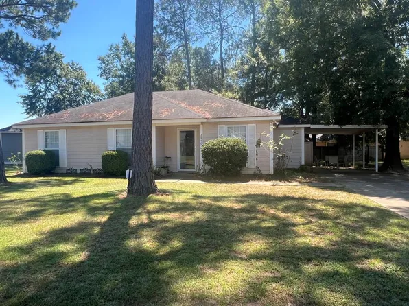 2440 Bassford Ln, Albany, GA 31707