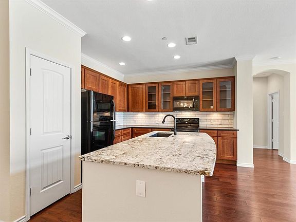 3rd image of 1020 Texas St APT 3300