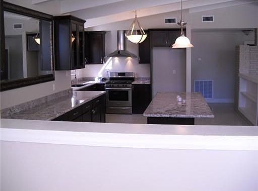 3rd image of 300 Walker St