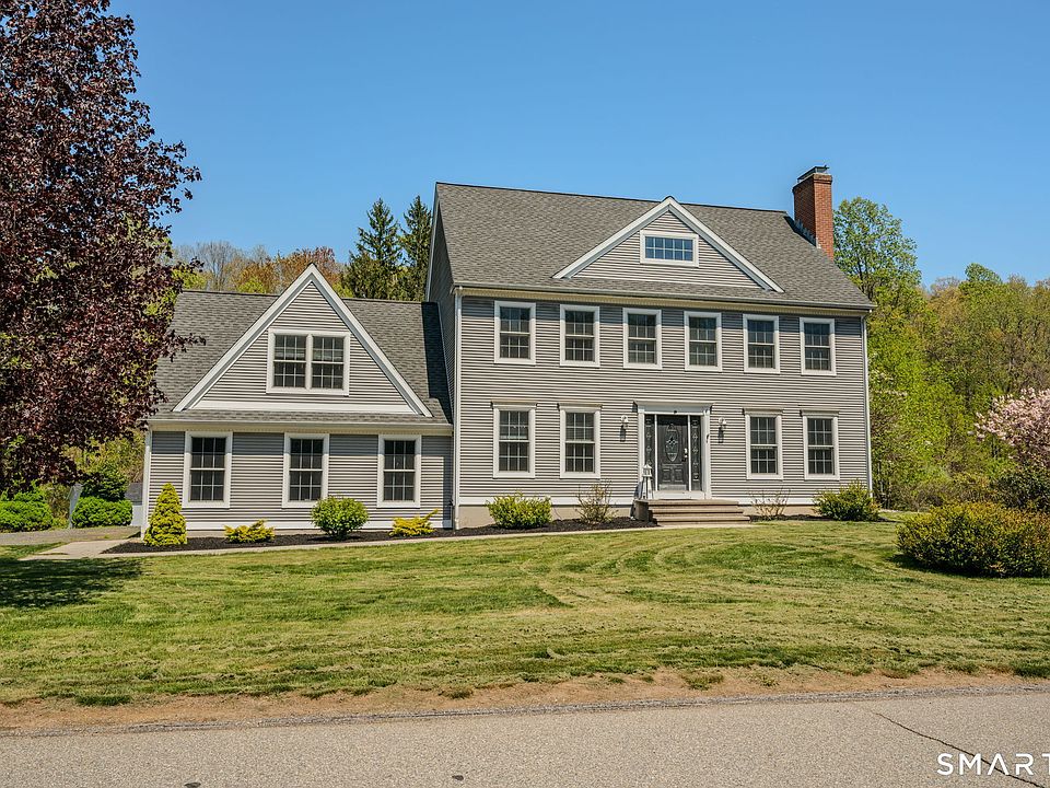 1st image of 4 Acorn Drive