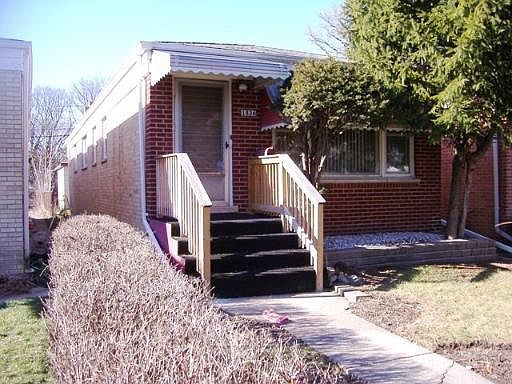 1st image of 1836 N Hovland Ct