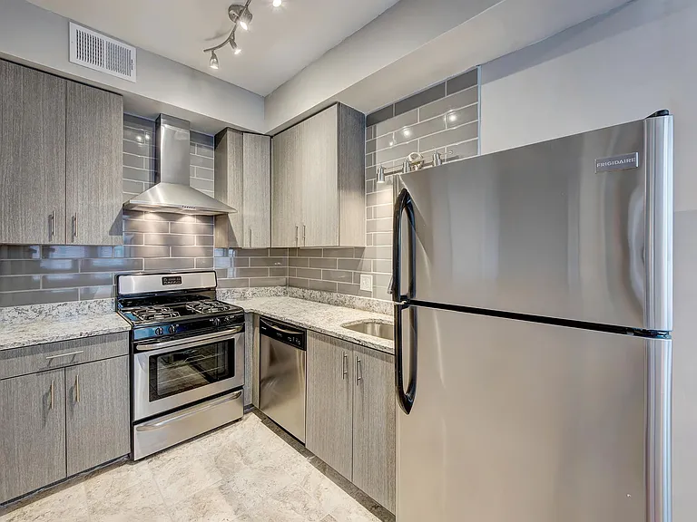 1115 Ponce De Leon Ave NE #17 — Photo 37